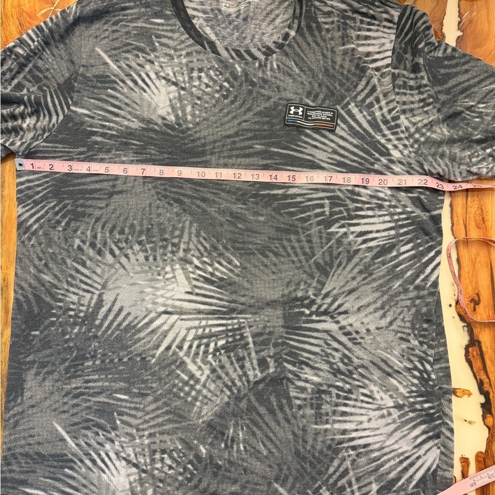 Under Armour HeatGear Graphic Training Shirt Gray XXL Loose Fit - Picture 4 of 5